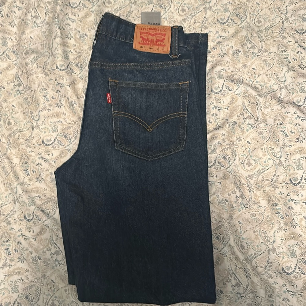 Levi’s dark blue 514 straight jeans 29x31